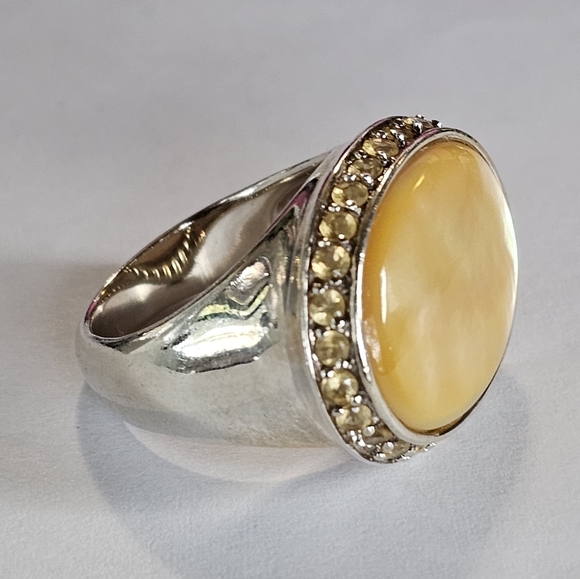 Vintage Mother of Pearl & Citrine Halo Ring in Sterling Silver Size 7! 😍 - Picture 2 of 3